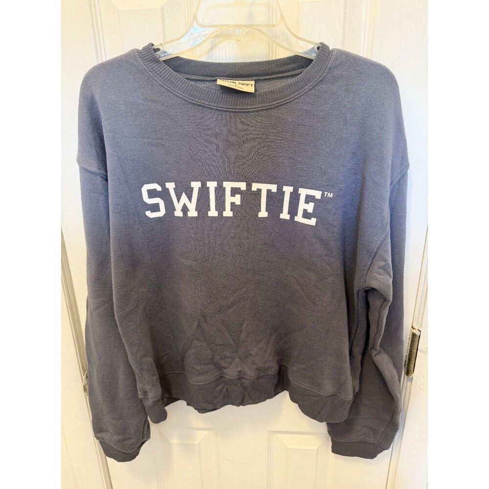 Taylor Swift The Eras Tour Swiftie Sweatshirt Size Small Cropped Fair Condition